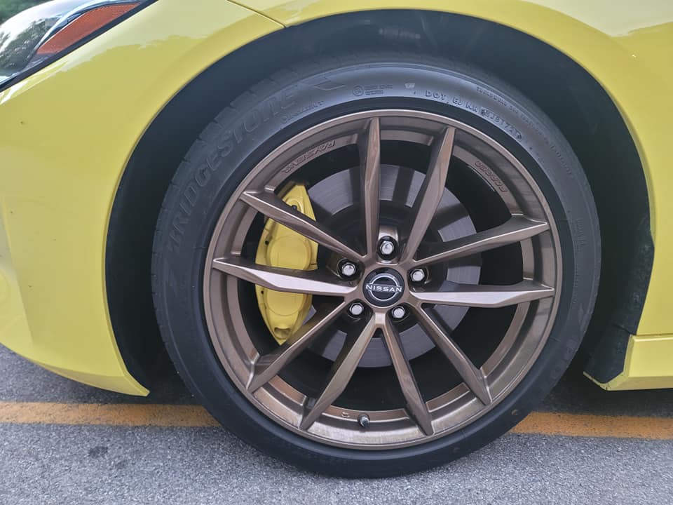 Ikazuchi Yellow Nissan Z 2.jpg