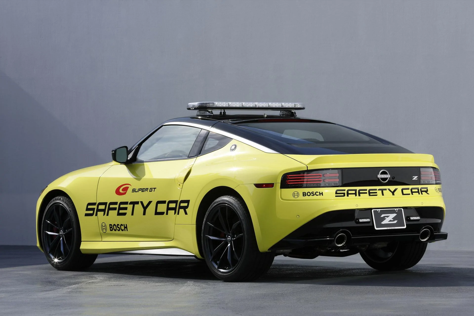 Nissan-Z-Safety-Car-Super-GT-Series-3.webp
