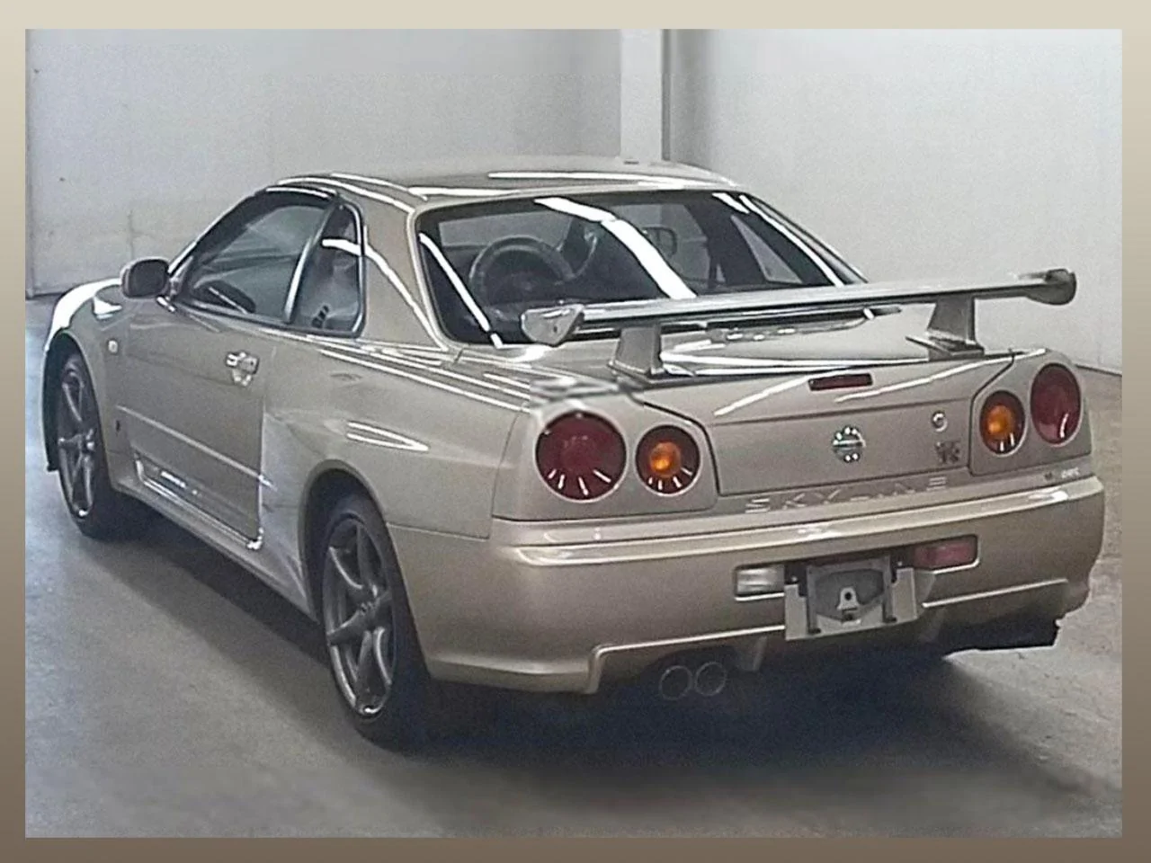Nissan-Skyline-GT-R-M-Spec-2.jpg