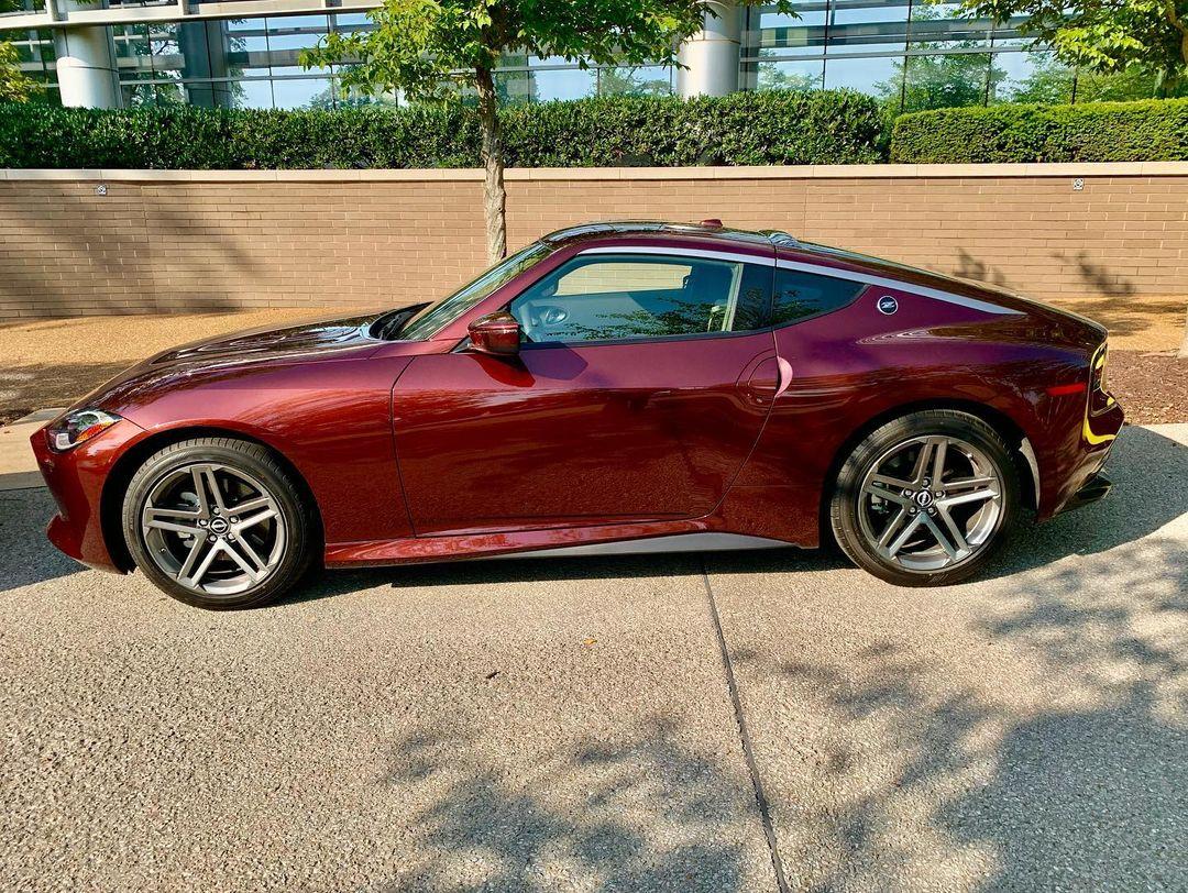 Rosewood Metallic, Ikazuchi Yellow, Passion Red 2023 Nissan Z line up 3.jpg
