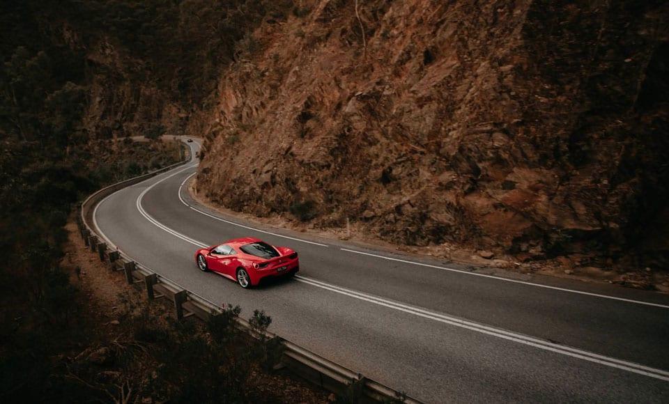 ferrari.jpg