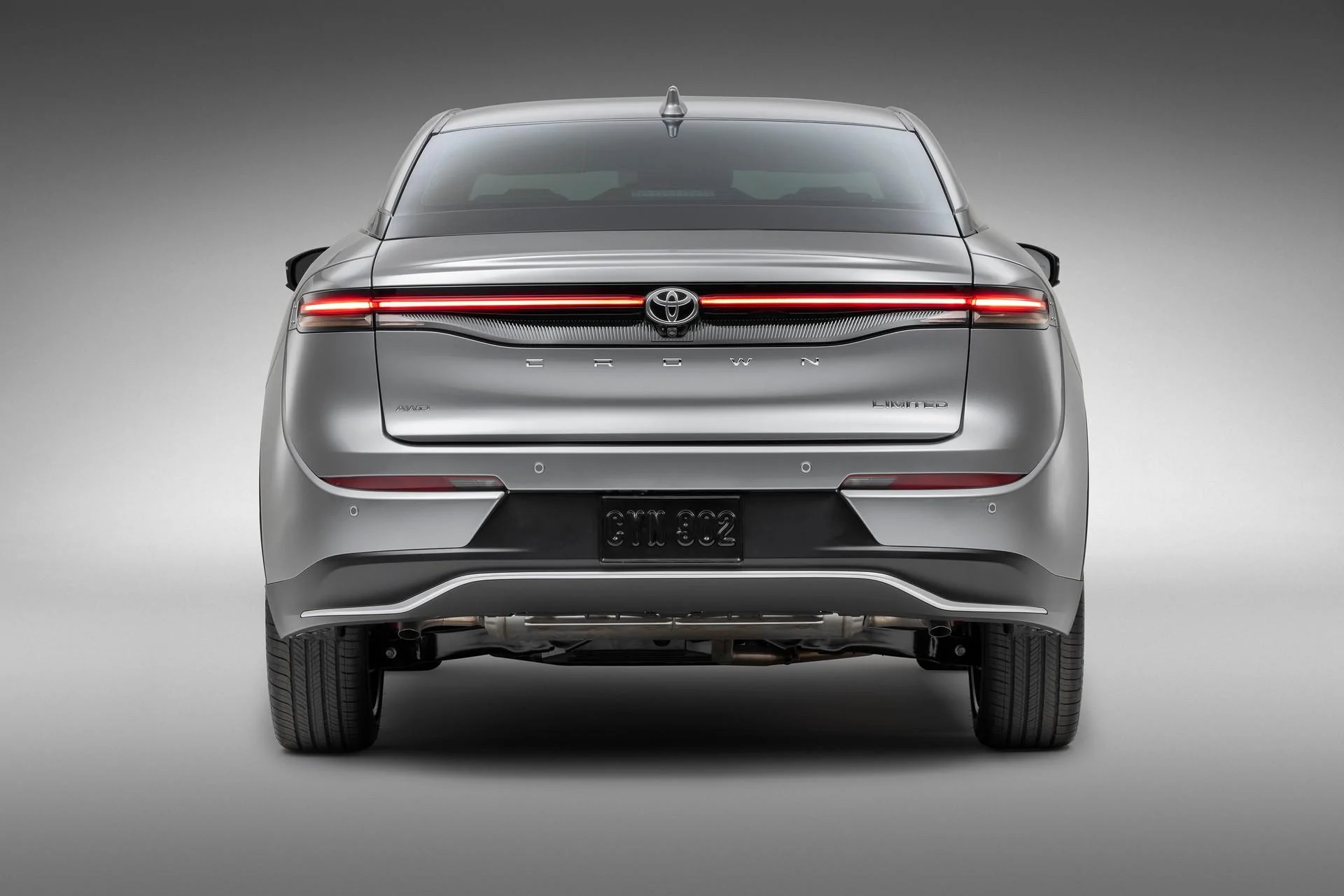 2023-Toyota-Crown-10.webp
