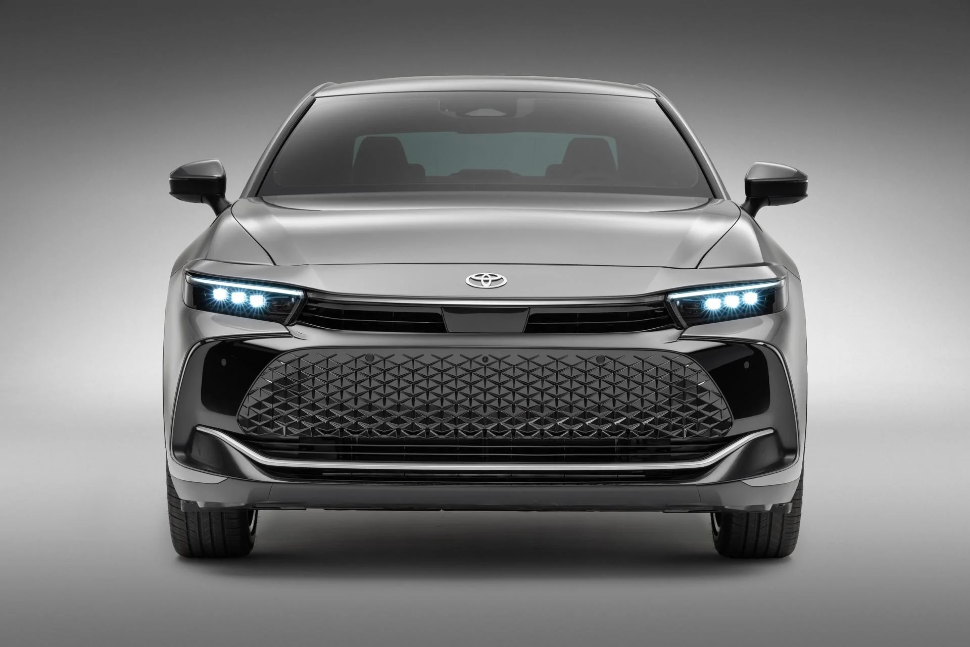 2023-Toyota-Crown-11.webp