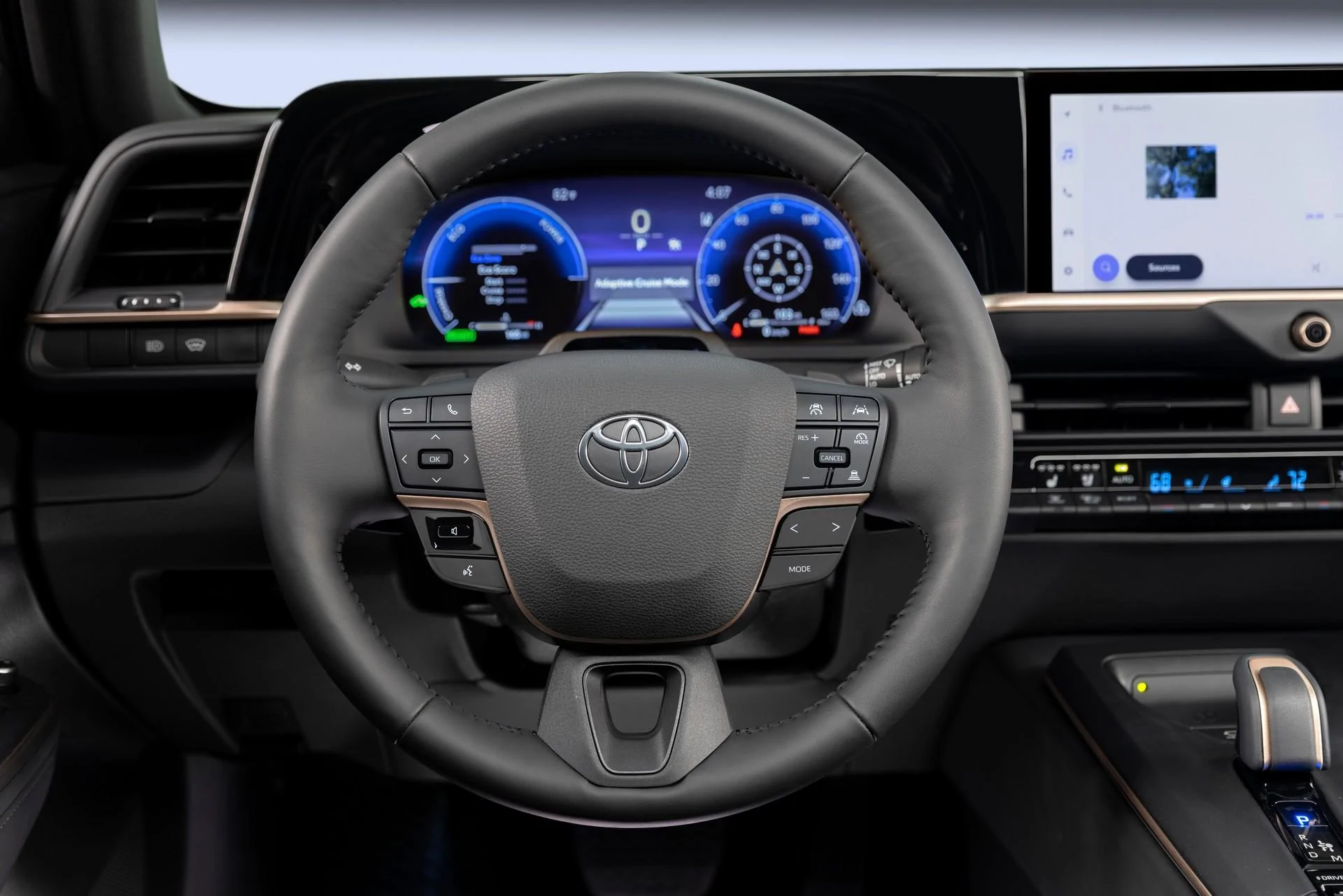 2023-Toyota-Crown-8.webp