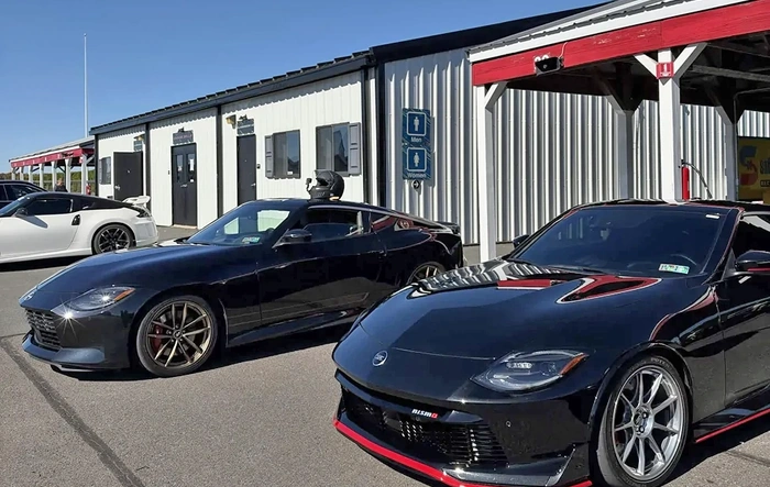 Heritage Z on Track