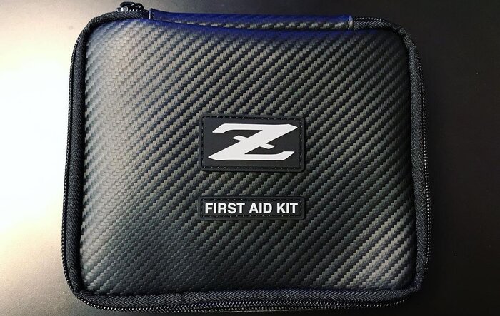 Nissan Z first aid kit - exterior look