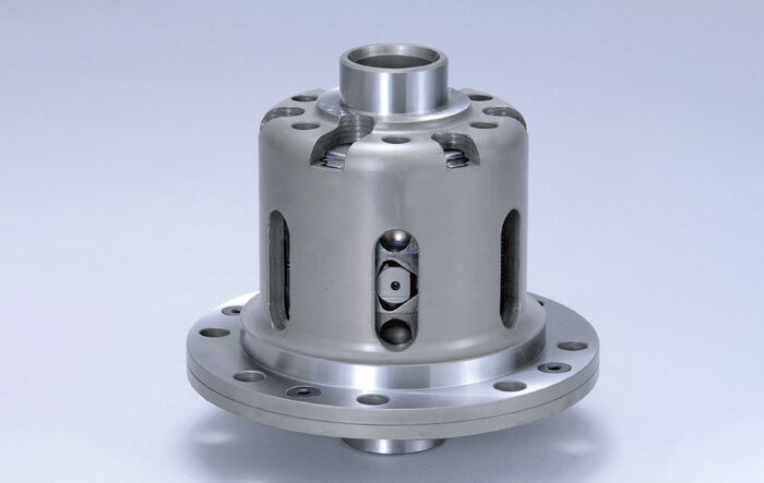Progressive Racing Equipment CUSCO releases LSD for RZ34 Fairlady Z