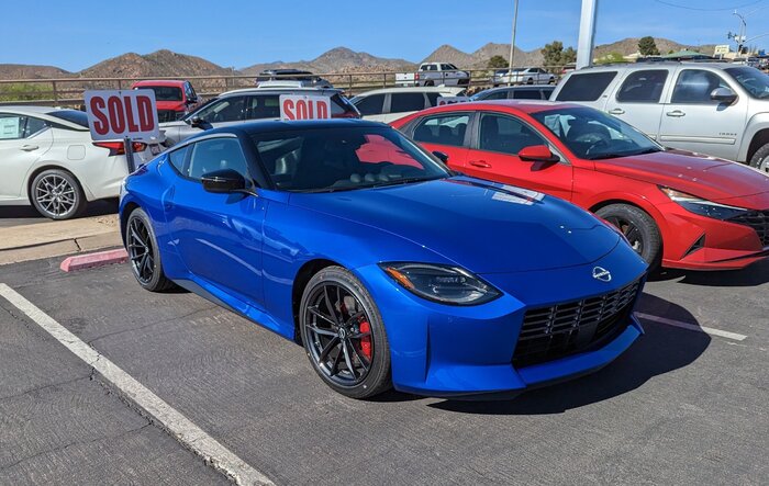 Snagged a Seiran Blue / Graphite Performance 6MT