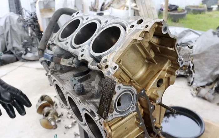 speedkar99 teardown of a VR30DDTT engine